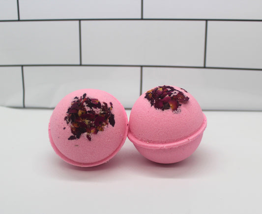 Rose Garden with rose petals Bomb Round