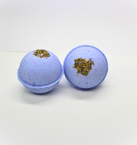 SWEET DREAMS Bath bomb 2.5 inch Round with lavender flowers